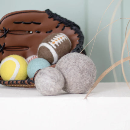 BUDDY. Hundespielzeug aus Wollfilz "Ball"